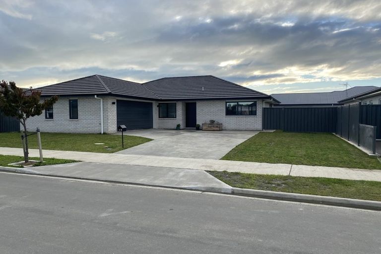 Photo of property in 16 Hikawera Drive, Frimley, Hastings, 4120