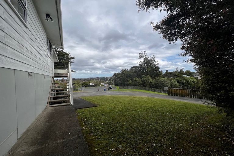 Photo of property in 1/27 Midgley Road, West Harbour, Auckland, 0618