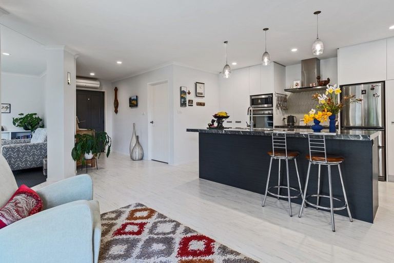 Photo of property in 14 Bathurst Crescent, Pyes Pa, Tauranga, 3112