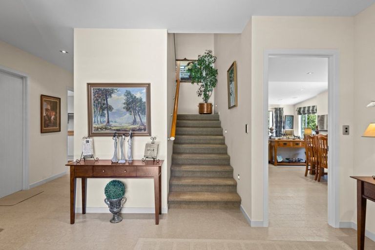 Photo of property in 16 Le Quesnoy Place, Cambridge, 3434