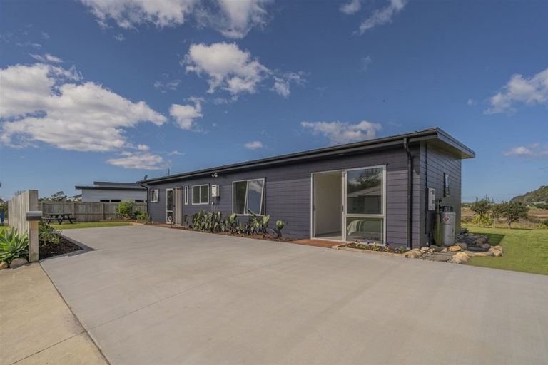 Photo of property in 23 Tairua Palms Place, Tairua, 3508