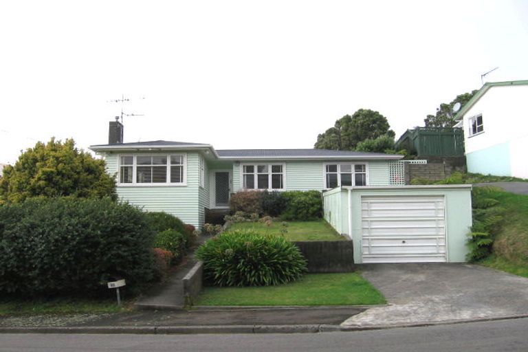 Photo of property in 23 Trebann Street, Paparangi, Wellington, 6037