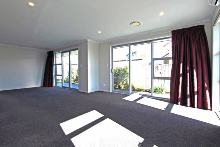 Photo of property in 328b Carrington Street, Vogeltown, New Plymouth, 4310