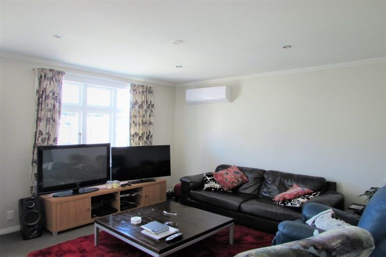 Photo of property in 1/61 Wakefield Street, Alicetown, Lower Hutt, 5010