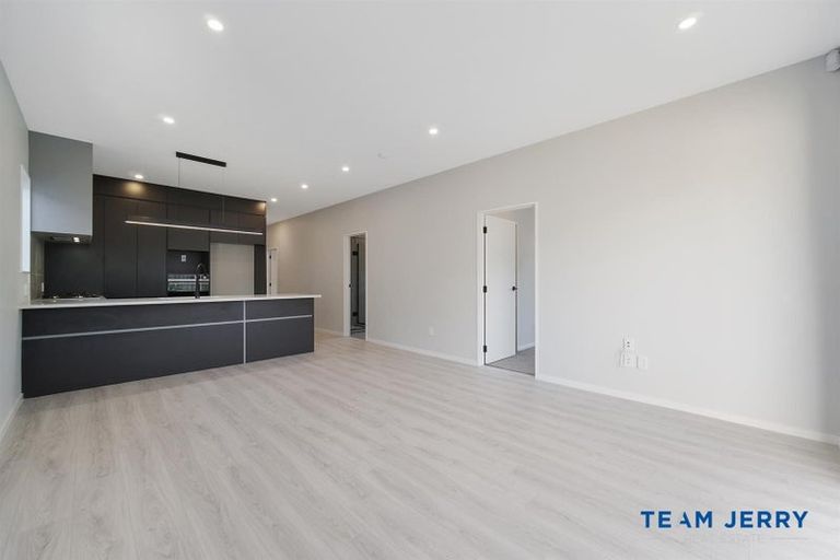 Photo of property in 43 Tributary Parade, Karaka, Papakura, 2113