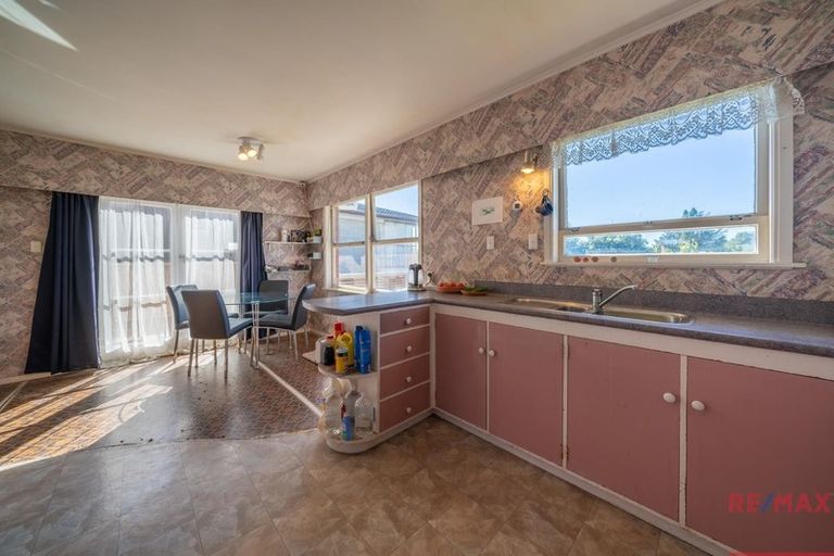 Photo of property in 400 Great South Road, Opaheke, Papakura, 2113