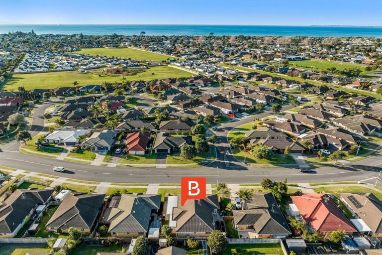 Photo of property in 716 Gloucester Road, Papamoa Beach, Papamoa, 3118