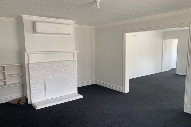 Photo of property in 98 Wood Street, Takaro, Palmerston North, 4410