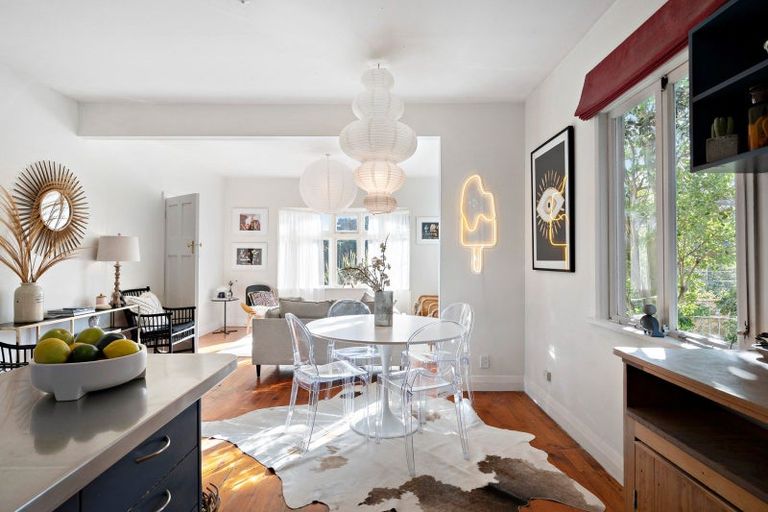 Photo of property in 20 Jackson Street, Island Bay, Wellington, 6023