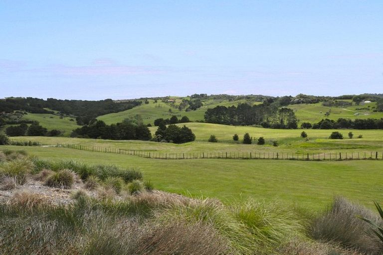 Photo of property in 76 Daniel Parade, Mangawhai, Wellsford, 0975