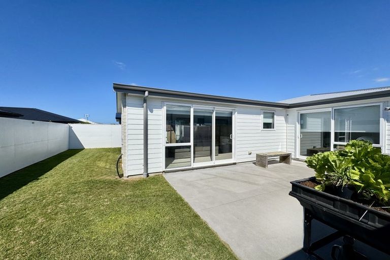 Photo of property in 269 Te Okuroa Drive, Papamoa, 3118