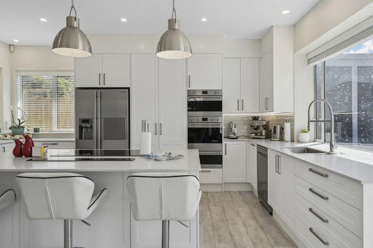 Photo of property in 85 Paremata Road, Paremata, Porirua, 5024