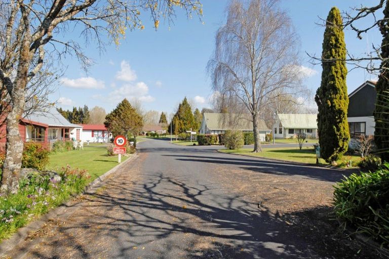 Photo of property in 19 Kingfisher Way, Te Kowhai, Hamilton, 3288