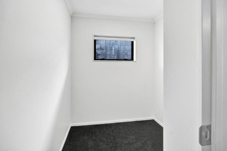 Photo of property in 7 Egmont Street, Hawera, 4610