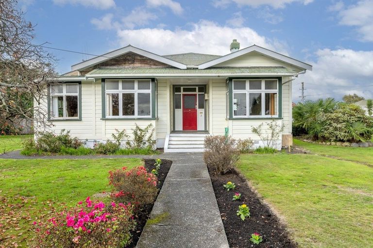 Photo of property in 2 Weraroa Road, Levin, 5510