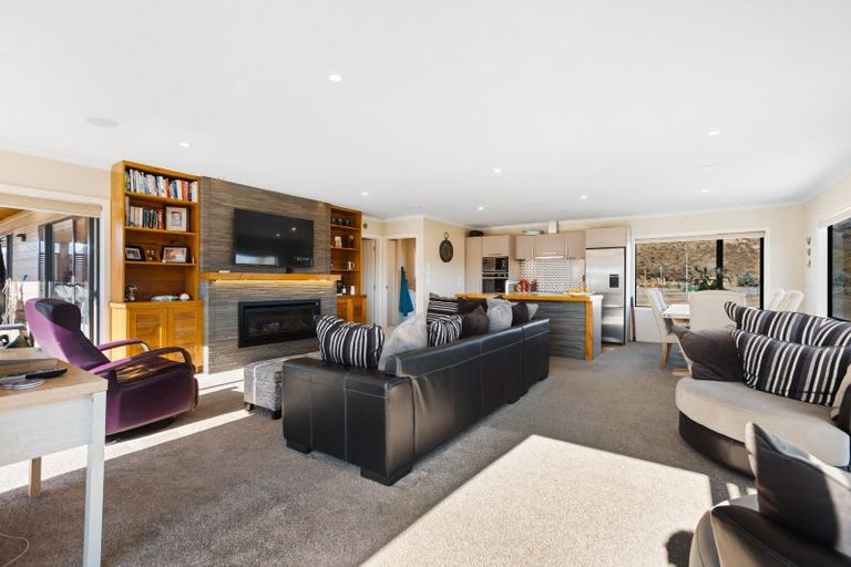 Photo of property in 7 Hardacre Place, Omarama, 9412