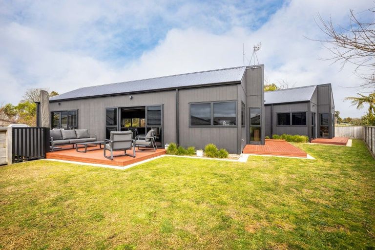 Photo of property in 62 Miro Street, Inglewood, 4330