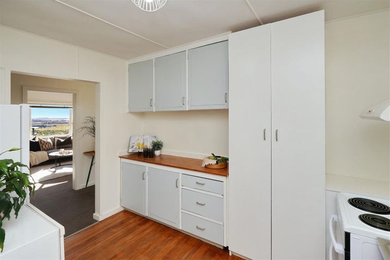 Photo of property in 36 Flinders Road, Heathcote Valley, Christchurch, 8022