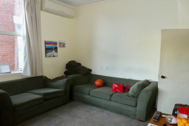 Photo of property in 247 Castle Street, Dunedin Central, Dunedin, 9016