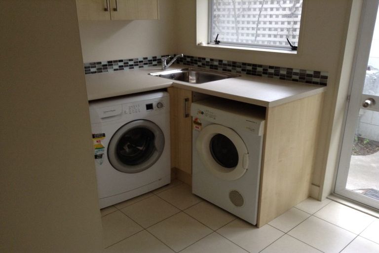 Photo of property in 5 Hunt Lane, Avondale, Christchurch, 8061