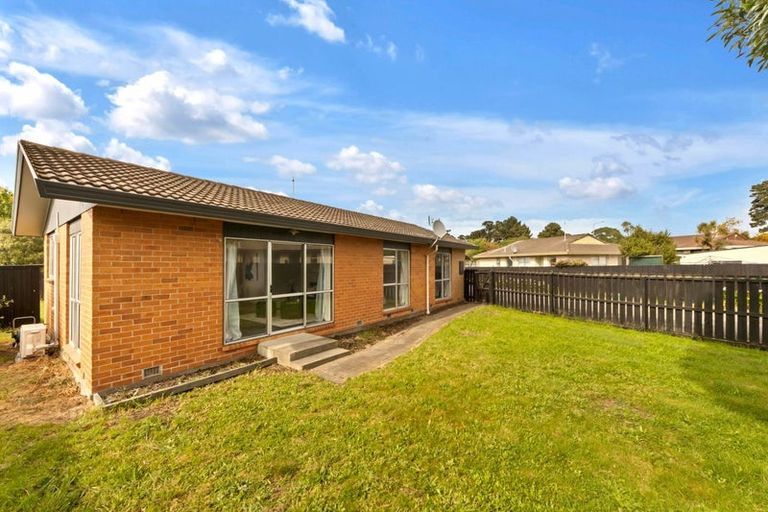 Photo of property in 8a Bromley Road, Bromley, Christchurch, 8062