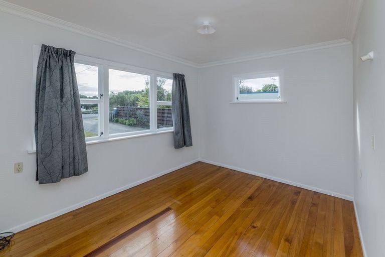 Photo of property in 10 Ngaio Street, Otaki Beach, Otaki, 5512
