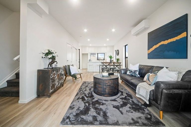 Photo of property in 94e Swanson Road, Henderson, Auckland, 0610