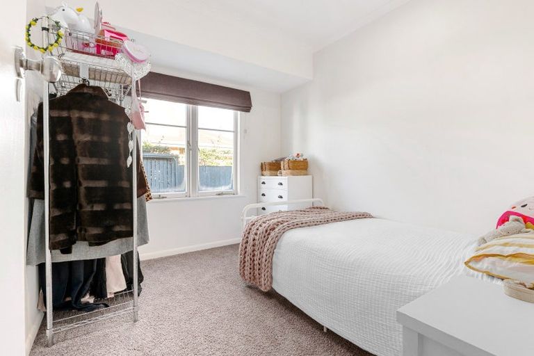 Photo of property in 12 Minchin Crescent, St Andrews, Hamilton, 3200