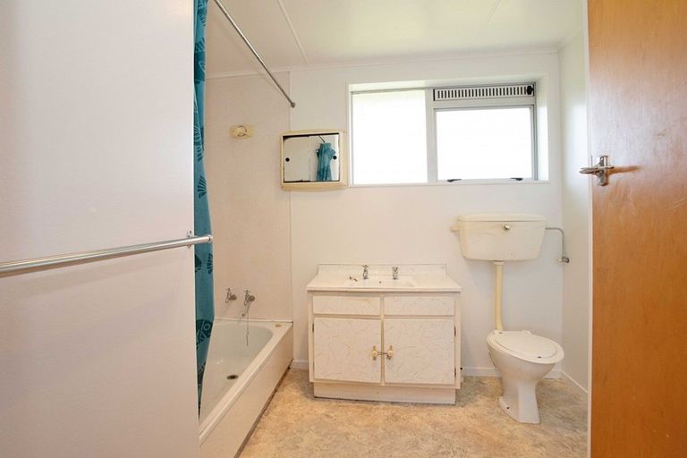 Photo of property in 1 Newbie Street, Heidelberg, Invercargill, 9812