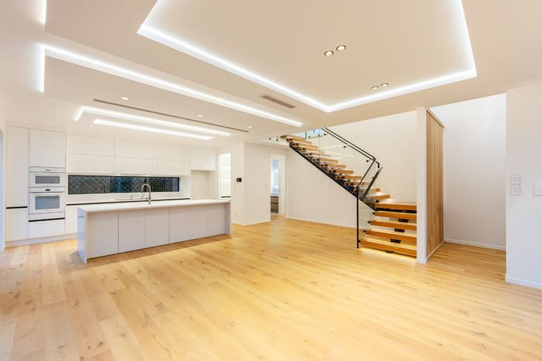 Photo of property in 34 Kumukumu Road, Long Bay, Auckland, 0630