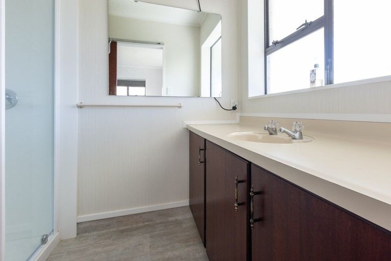 Photo of property in 2/64 Guppy Road, Greenmeadows, Napier, 4112