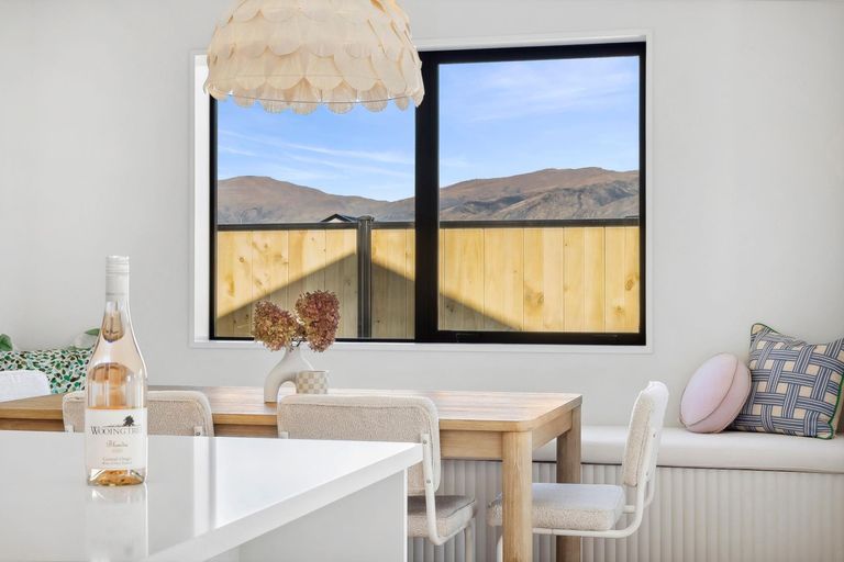 Photo of property in 9 Sandstorm Way, Cromwell, 9310