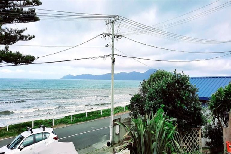 Photo of property in 3b The Esplanade, Raumati South, Paraparaumu, 5032