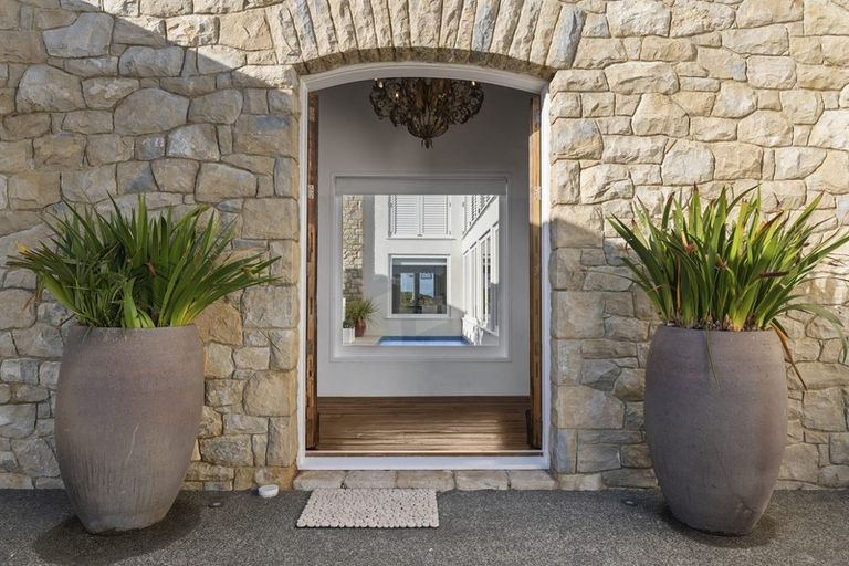 Photo of property in 9 Karahu Lane, Omaha, 0986