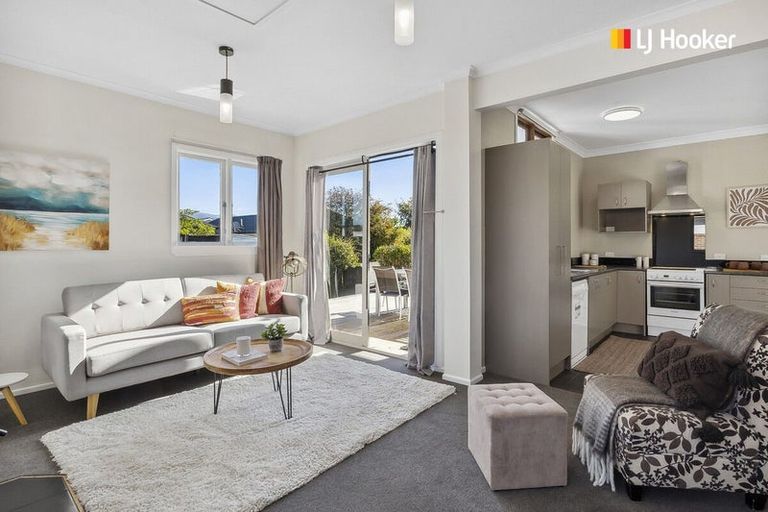 Photo of property in 16 Crest Street, Tainui, Dunedin, 9013