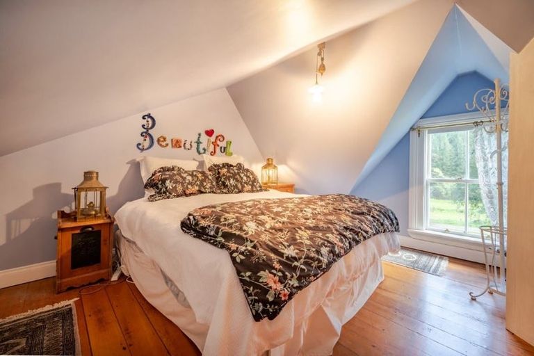 Photo of property in 592 Le Bons Bay Road, Le Bons Bay, Akaroa, 7583