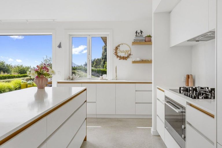 Photo of property in 13 Lochinvar Lane, Acacia Bay, Taupo, 3385