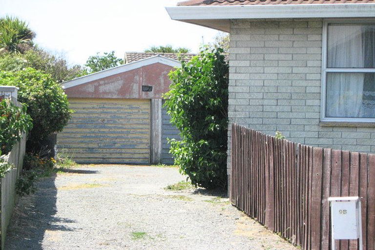 Photo of property in 2/9 Leonie Place, Aranui, Christchurch, 8061