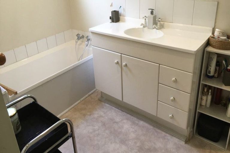 Photo of property in 136 Port Hills Road, Heathcote Valley, Christchurch, 8022