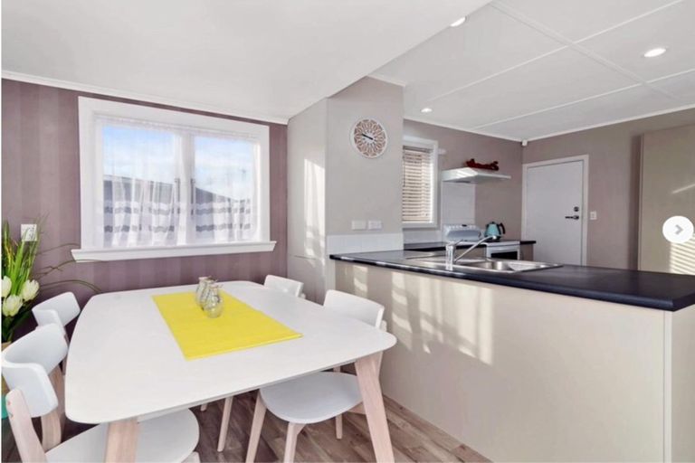 Photo of property in 5 Wingrove Road, Owhata, Rotorua, 3010