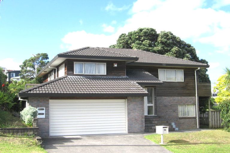 Photo of property in 1/32 Bevyn Street, Castor Bay, Auckland, 0620