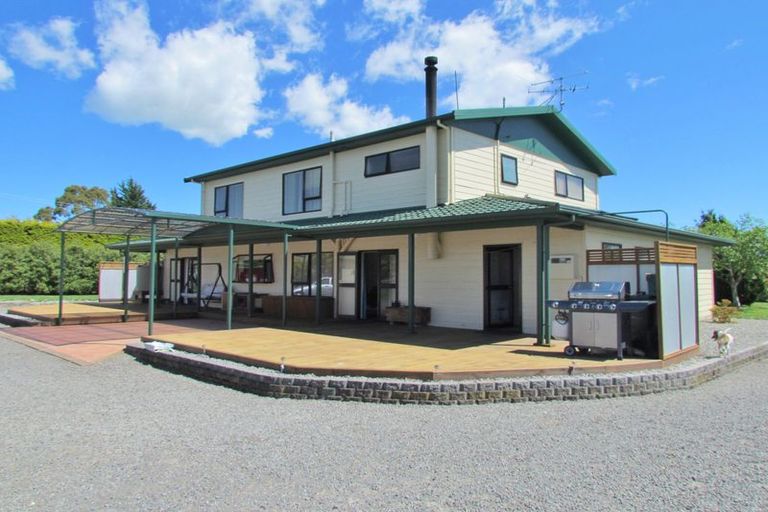 Photo of property in 552 Paierau Road, Opaki, Masterton, 5881