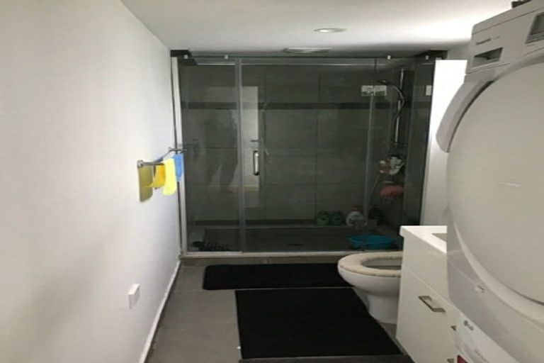 Photo of property in 9 Peter Mulgrew Street, New Windsor, Auckland, 0600