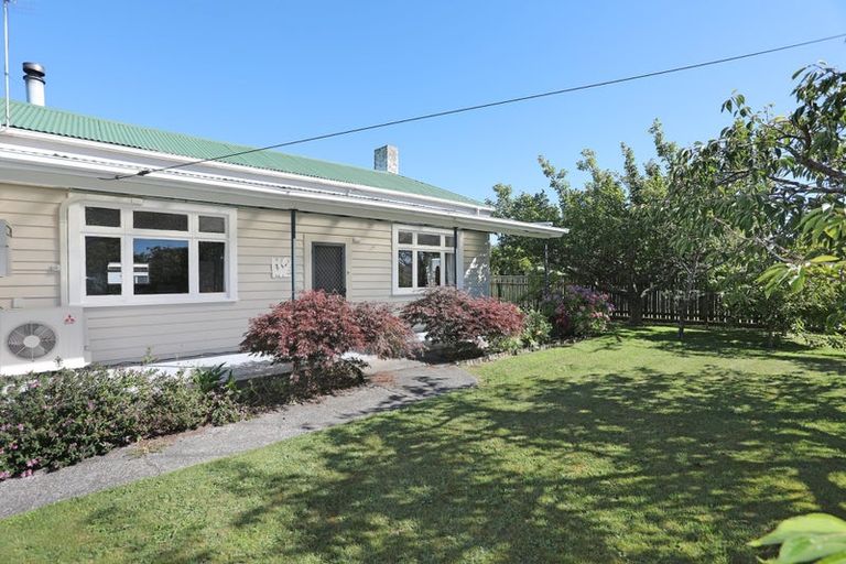 Photo of property in 12 High Street, Bulls, 4818