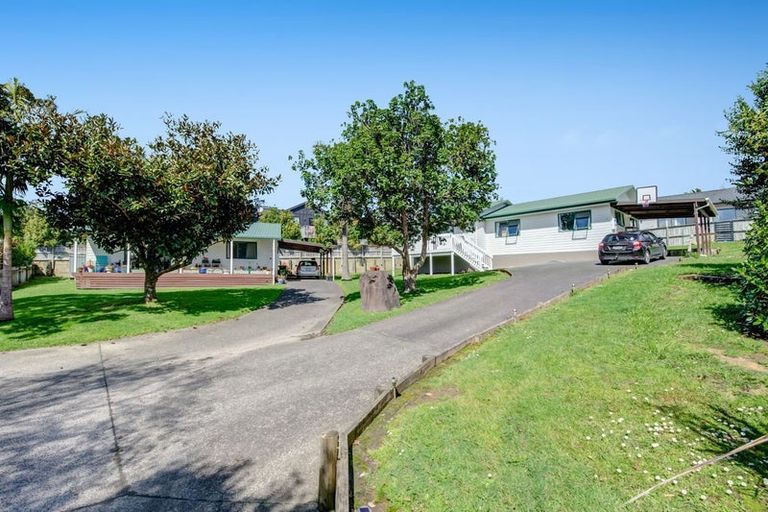 Photo of property in 68 Matija Place, Red Beach, 0932