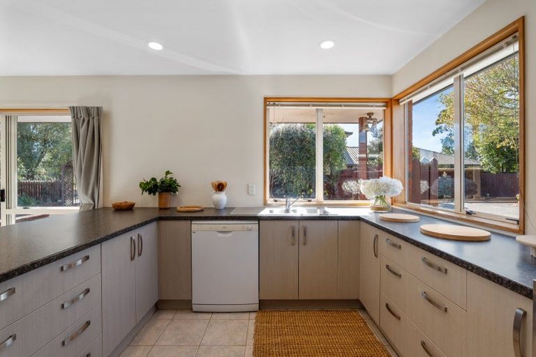 Photo of property in 1/38 Marlene Street, Casebrook, Christchurch, 8051