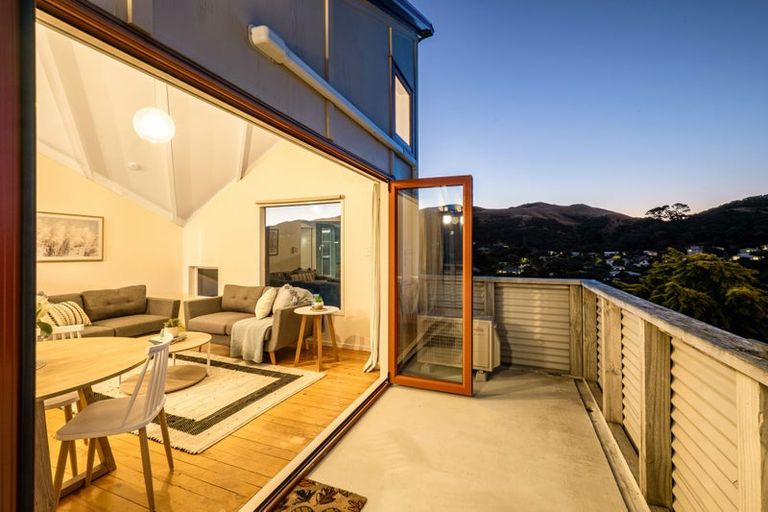 Photo of property in 11 Puketai Place, Pukerua Bay, 5026