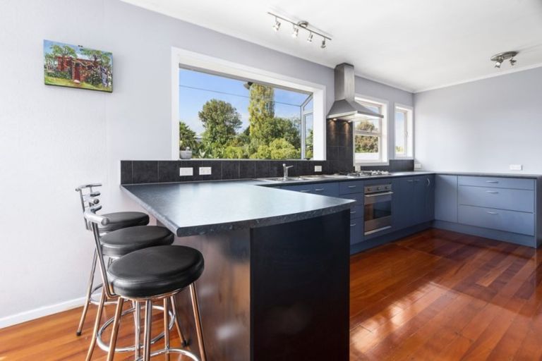 Photo of property in 4 Wood Avenue, Howick, Auckland, 2014