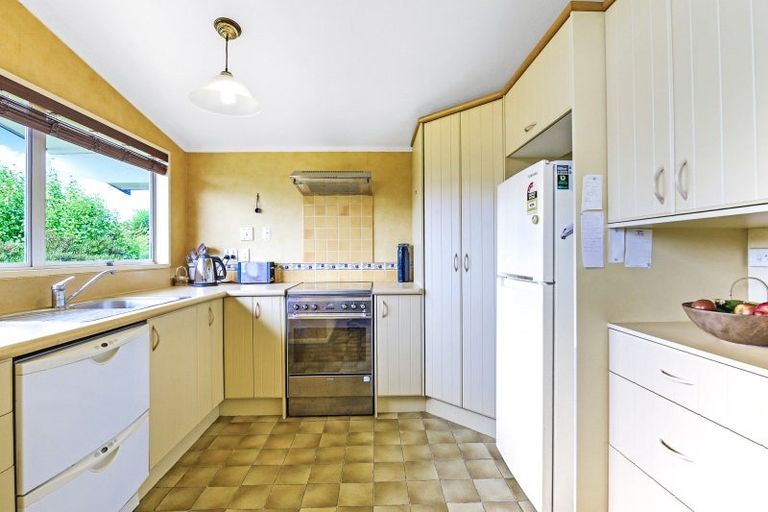 Photo of property in 15 Bernard Street, Chedworth, Hamilton, 3210