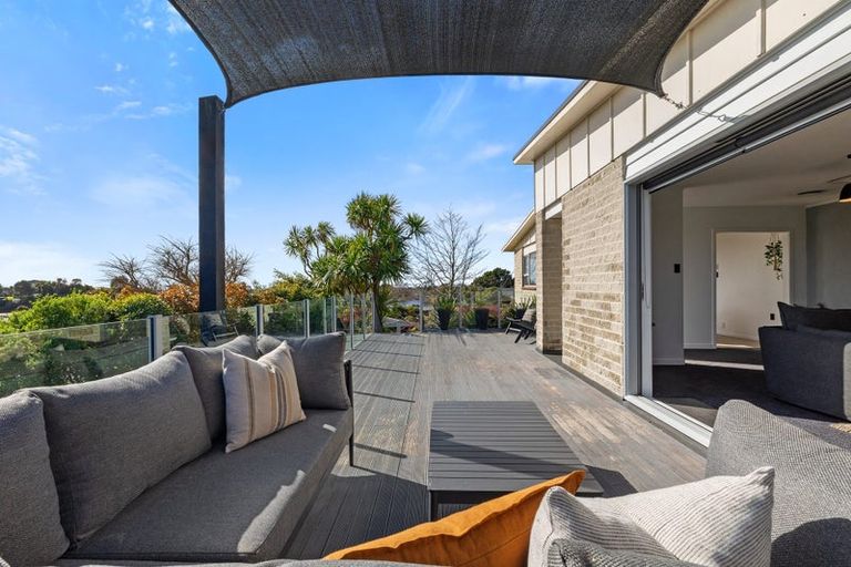 Photo of property in 9 Cabot Place, Frankleigh Park, New Plymouth, 4310